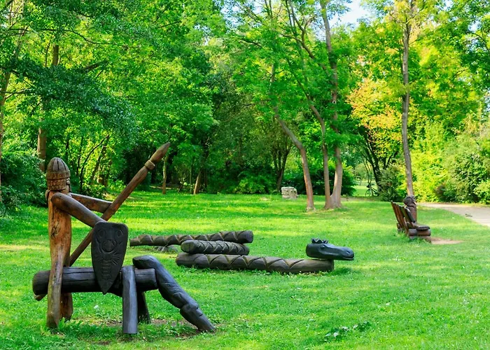 Parkpension Spreewald 招待所 3*